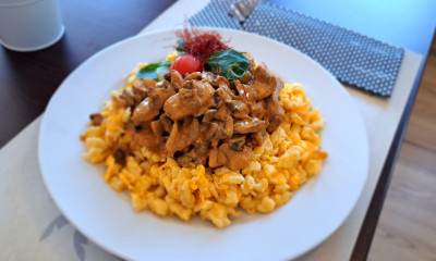 Bakonyi sertéstokány tojásos galuskával